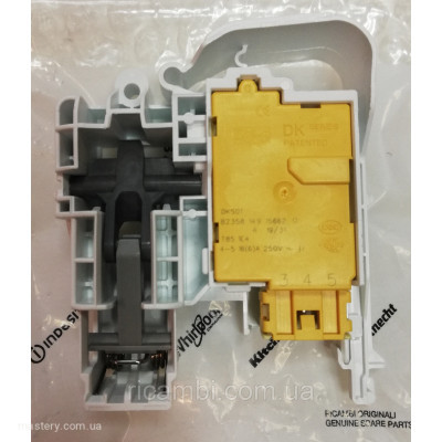 Замок люка Indesit C00305602 для стиральной машины